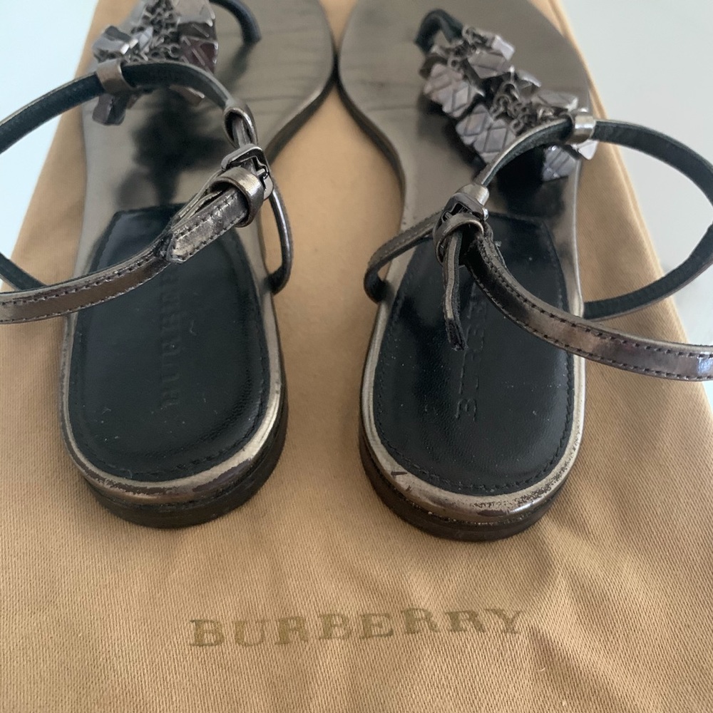 Burberry Embellished Thong Sandals| Size:7.5 - Picture 3 of 5
